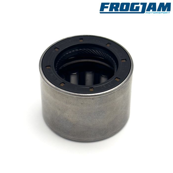 Renault JC5 Gearbox Input Shaft Roller Bearing and Seal